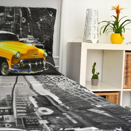 Modernes Designerzimmer City Isar * München